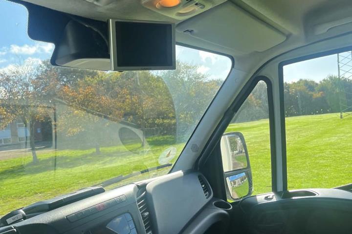 Hvid Iveco Daily fra 2018