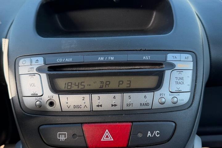 Grå Citroën C1 fra 2008