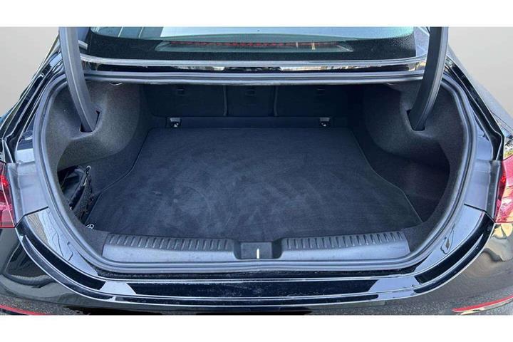 Sort Mercedes CLA200 fra 2026
