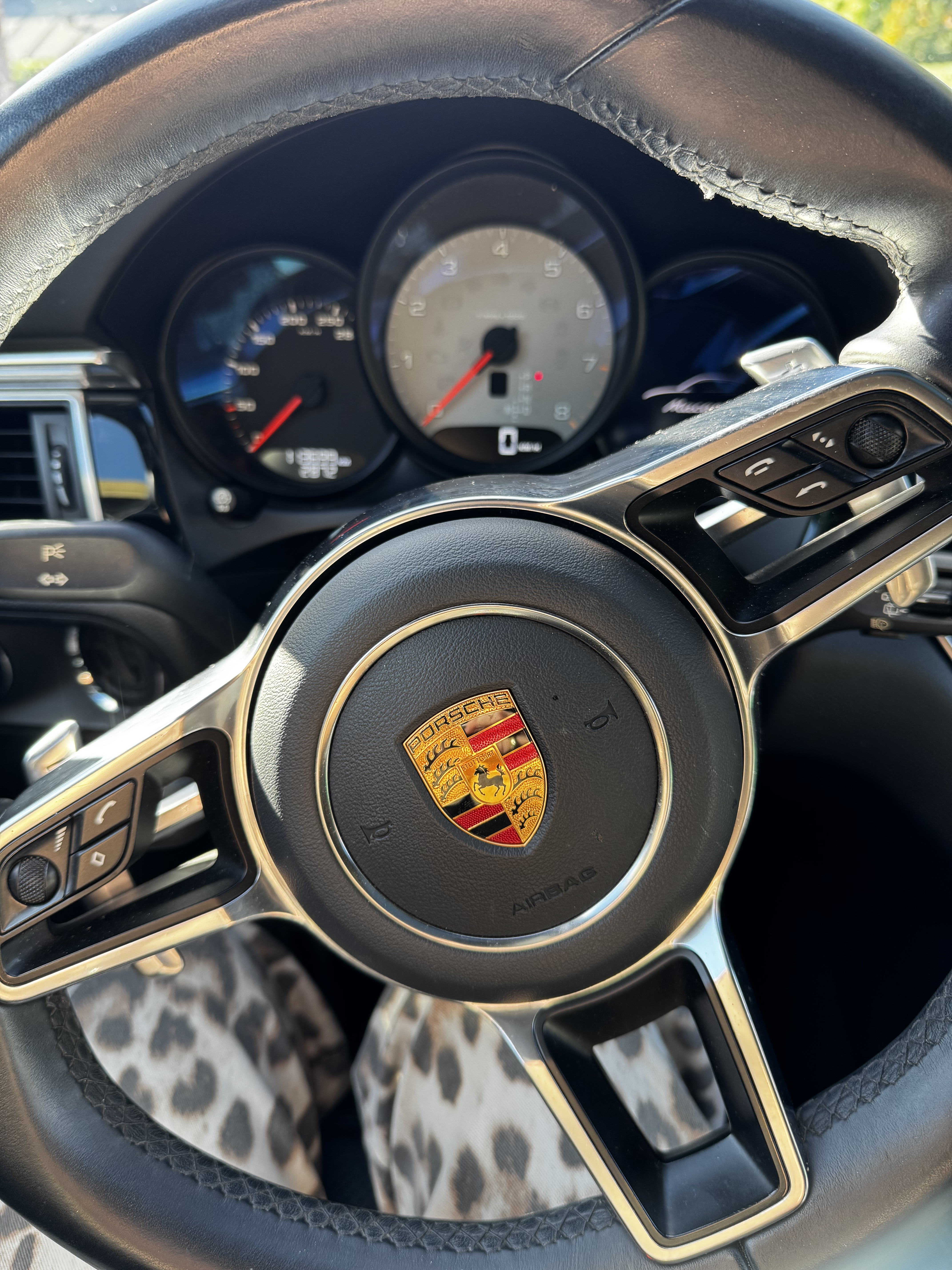 Sort Porsche Macan fra 2015