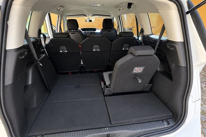 undefined Citroën Grand C4 SpaceTourer fra 2020