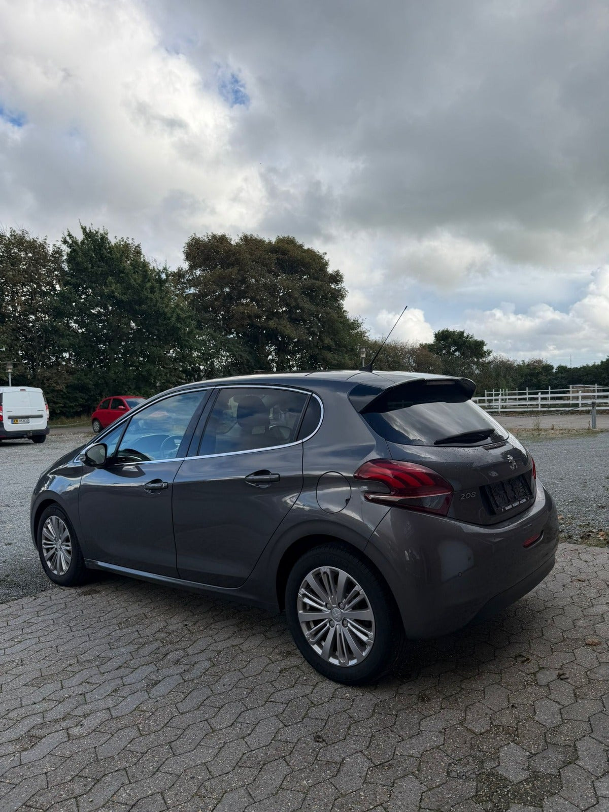 undefined Peugeot 208 fra 2018