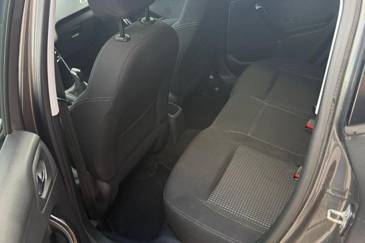 undefined Peugeot 208 fra 2018