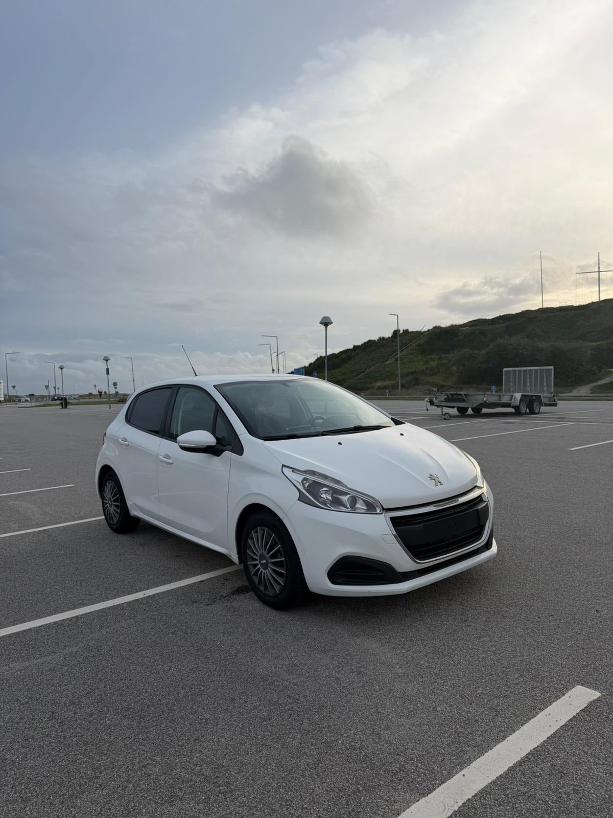undefined Peugeot 208 fra 2018