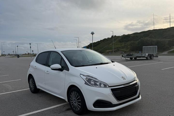 undefined Peugeot 208 fra 2018