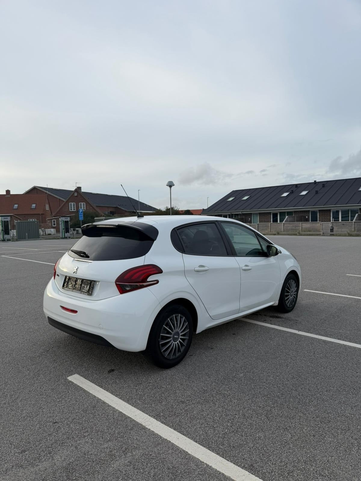 undefined Peugeot 208 fra 2018