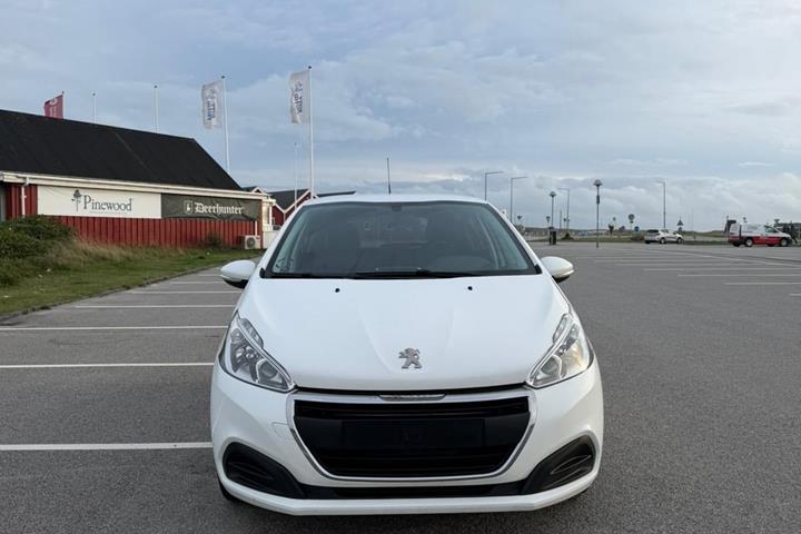 undefined Peugeot 208 fra 2018