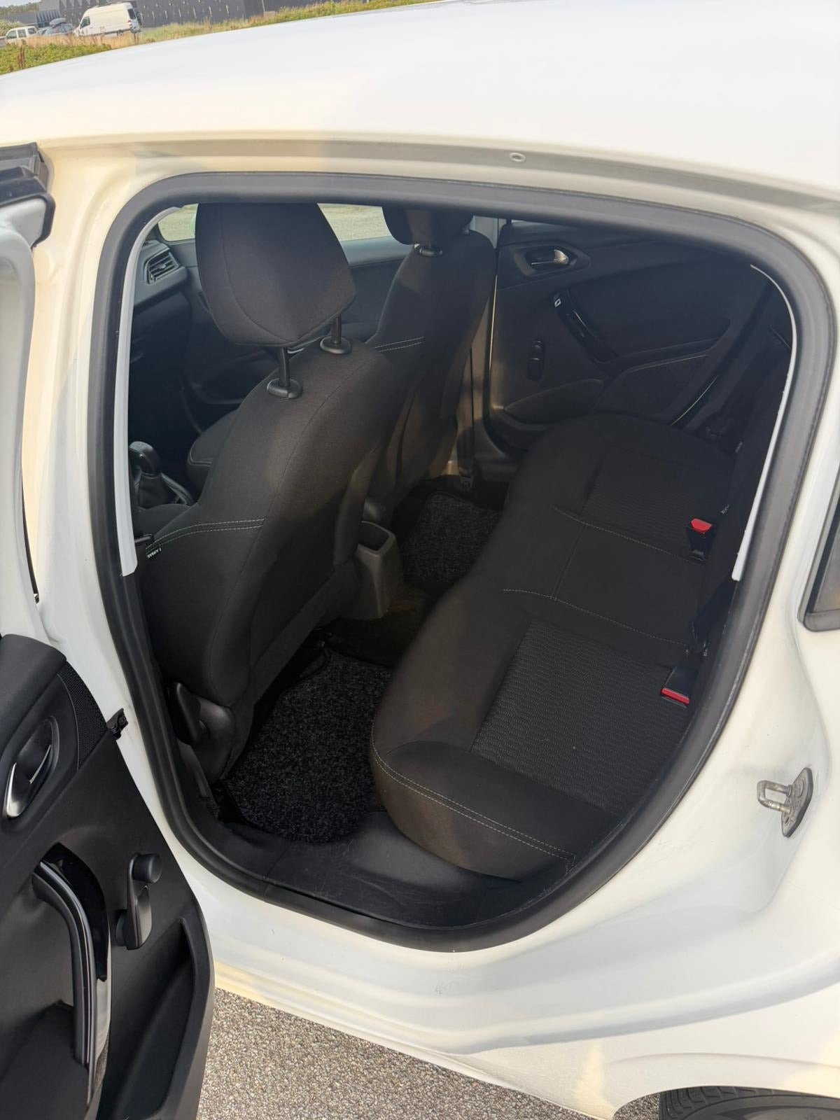 undefined Peugeot 208 fra 2018
