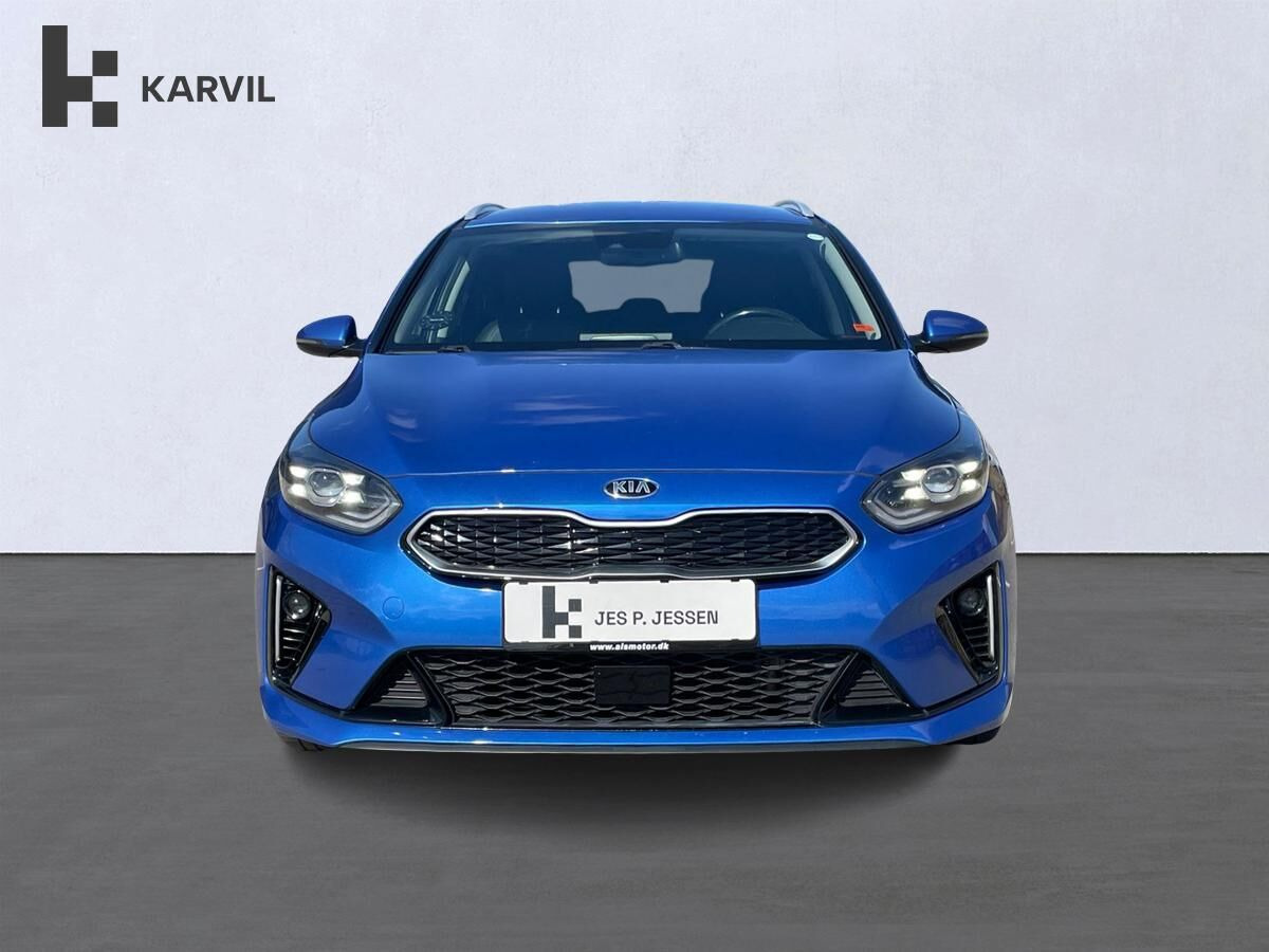 Blå Kia Ceed fra 2021