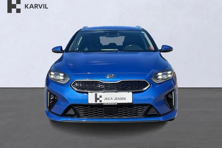 Blå Kia Ceed fra 2021