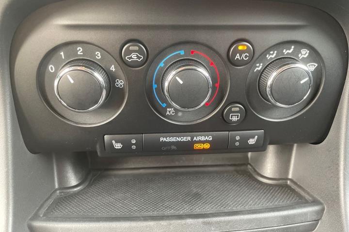 Hvid Ford Ka+ fra 2017