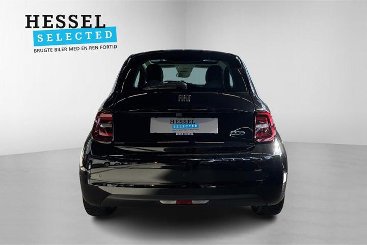 Sort Fiat 500e fra 2023
