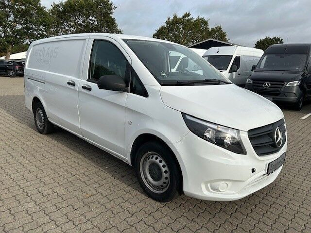 Hvid Mercedes Vito 116 fra 2021