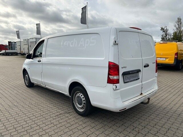 Hvid Mercedes Vito 116 fra 2021