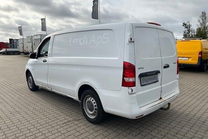 Hvid Mercedes Vito 116 fra 2021
