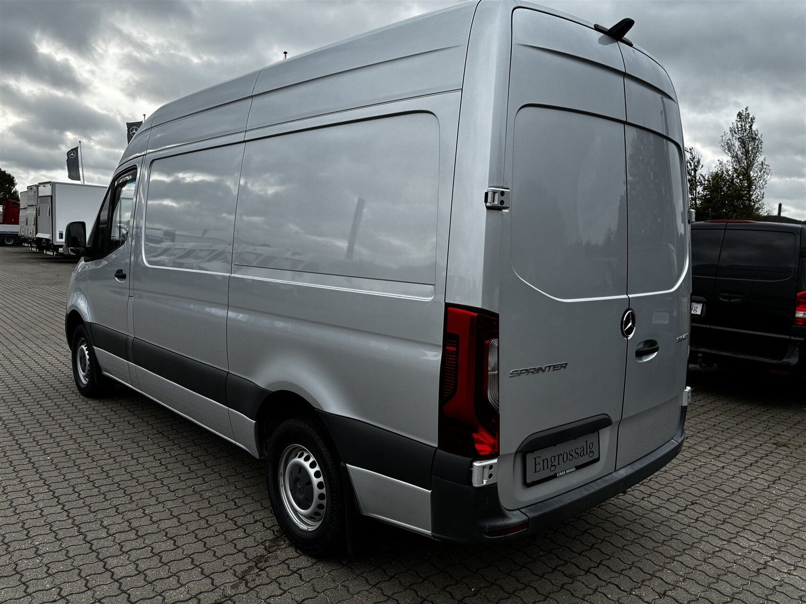 Sølv Mercedes Sprinter 316 fra 2020