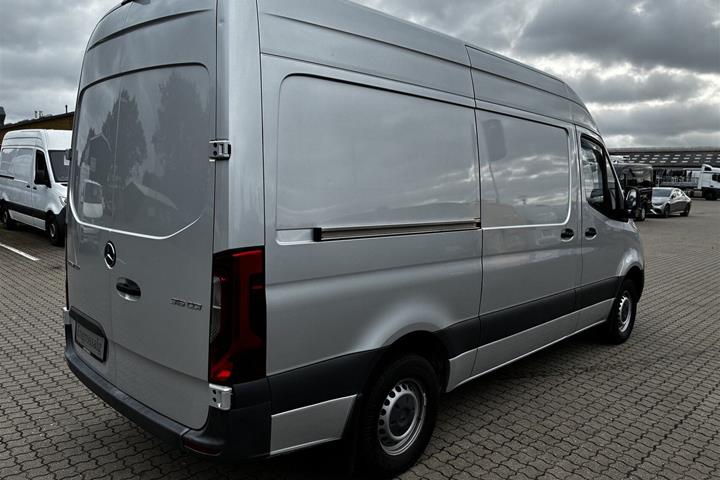 Sølv Mercedes Sprinter 316 fra 2020