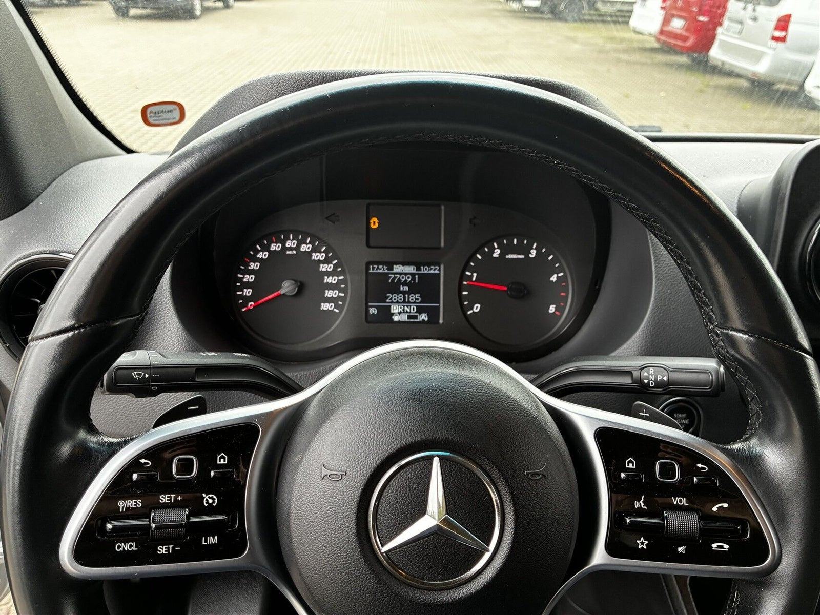 Sølv Mercedes Sprinter 316 fra 2020