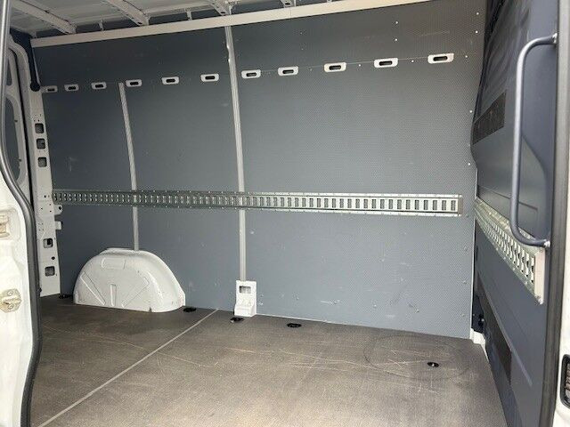 Hvid Mercedes Sprinter 214 fra 2020