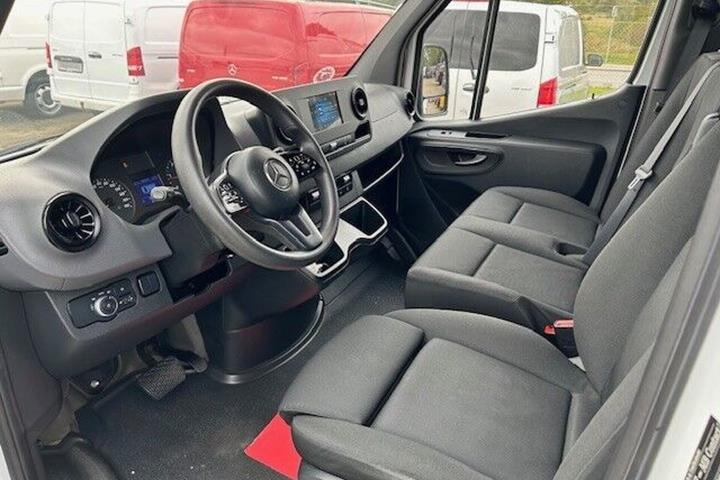 Hvid Mercedes Sprinter 214 fra 2020
