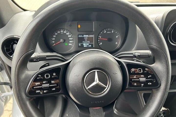 Hvid Mercedes Sprinter 214 fra 2020