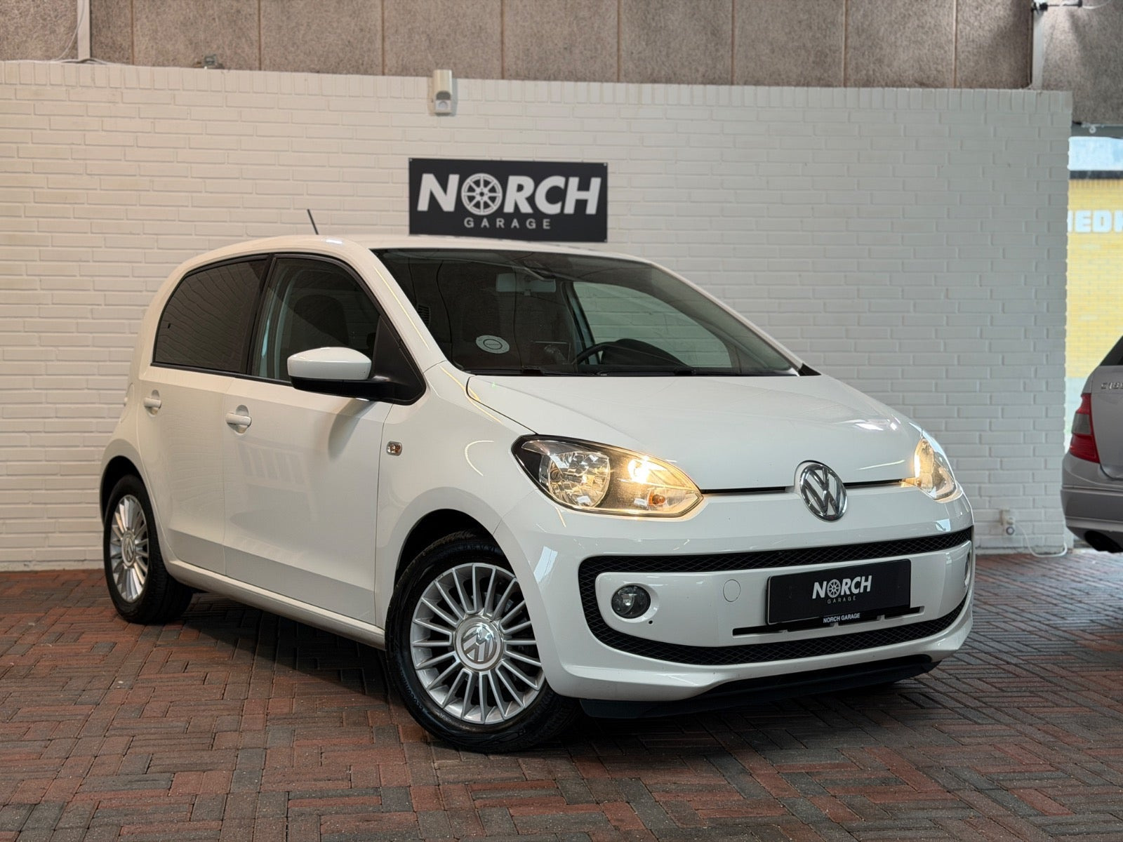 VW UP! 1,0 75 High Up! BMT