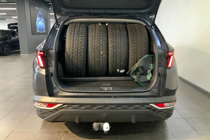Grå Hyundai Tucson fra 2022