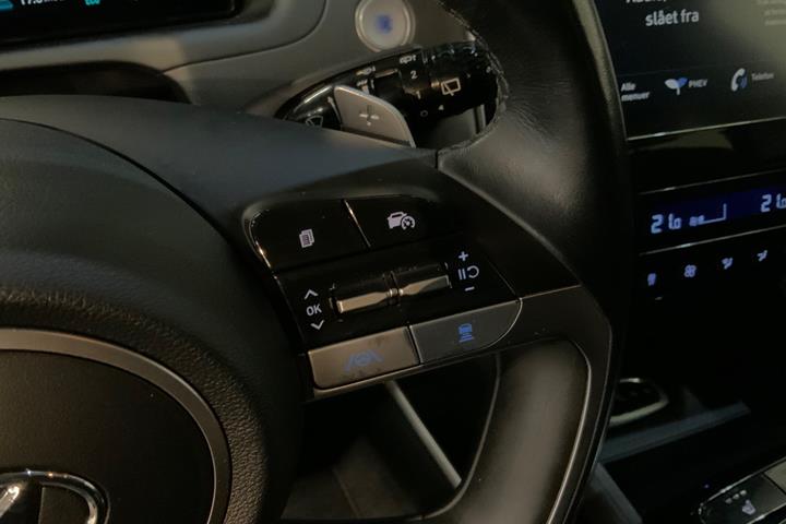 Grå Hyundai Tucson fra 2022