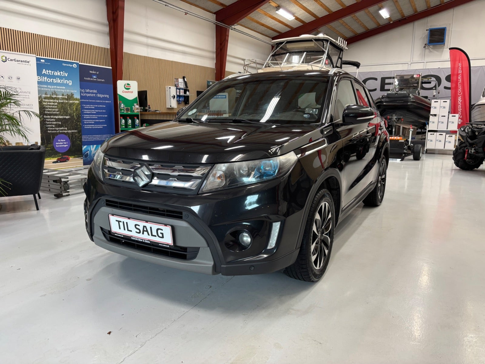 Sort Suzuki Vitara fra 2016