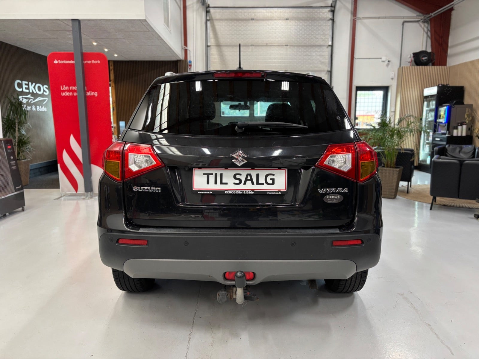 Sort Suzuki Vitara fra 2016