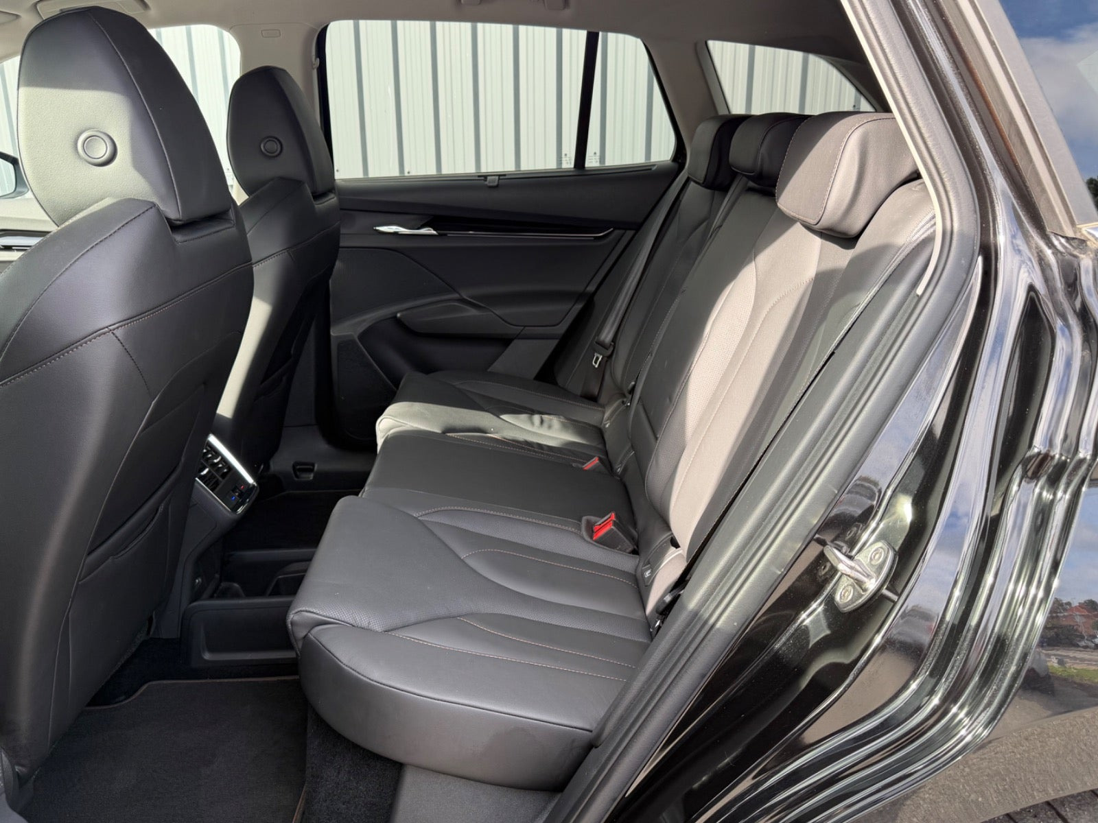 Sort Skoda Enyaq fra 2022