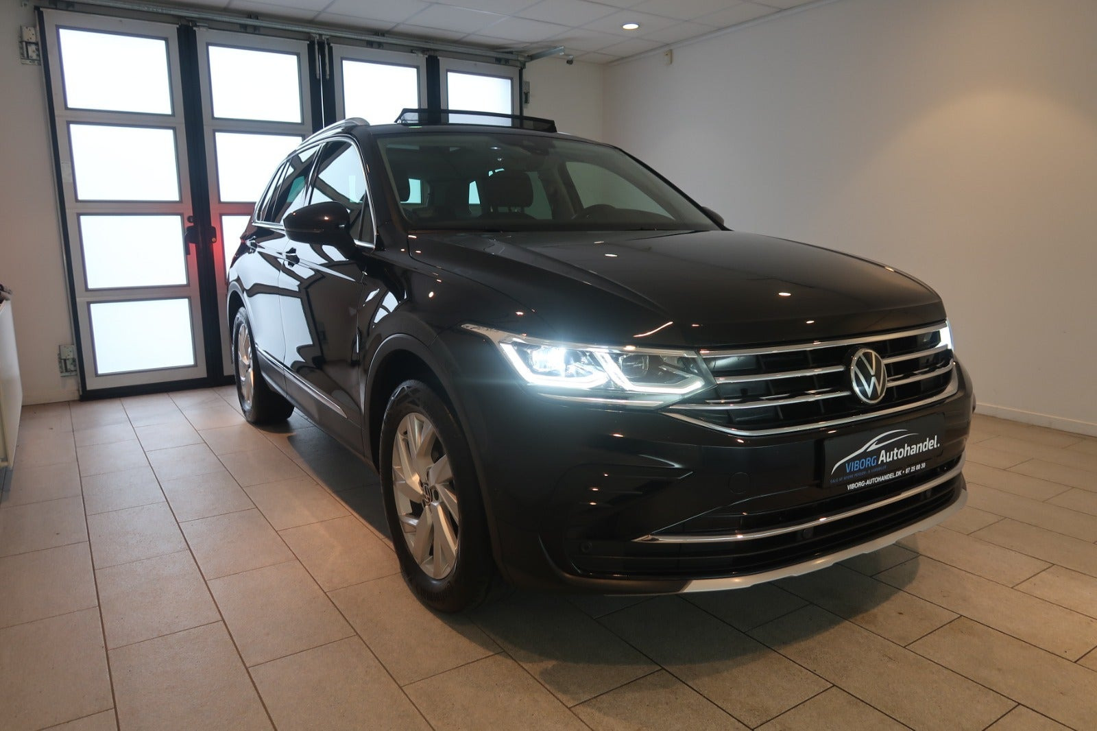 Sort VW Tiguan fra 2022