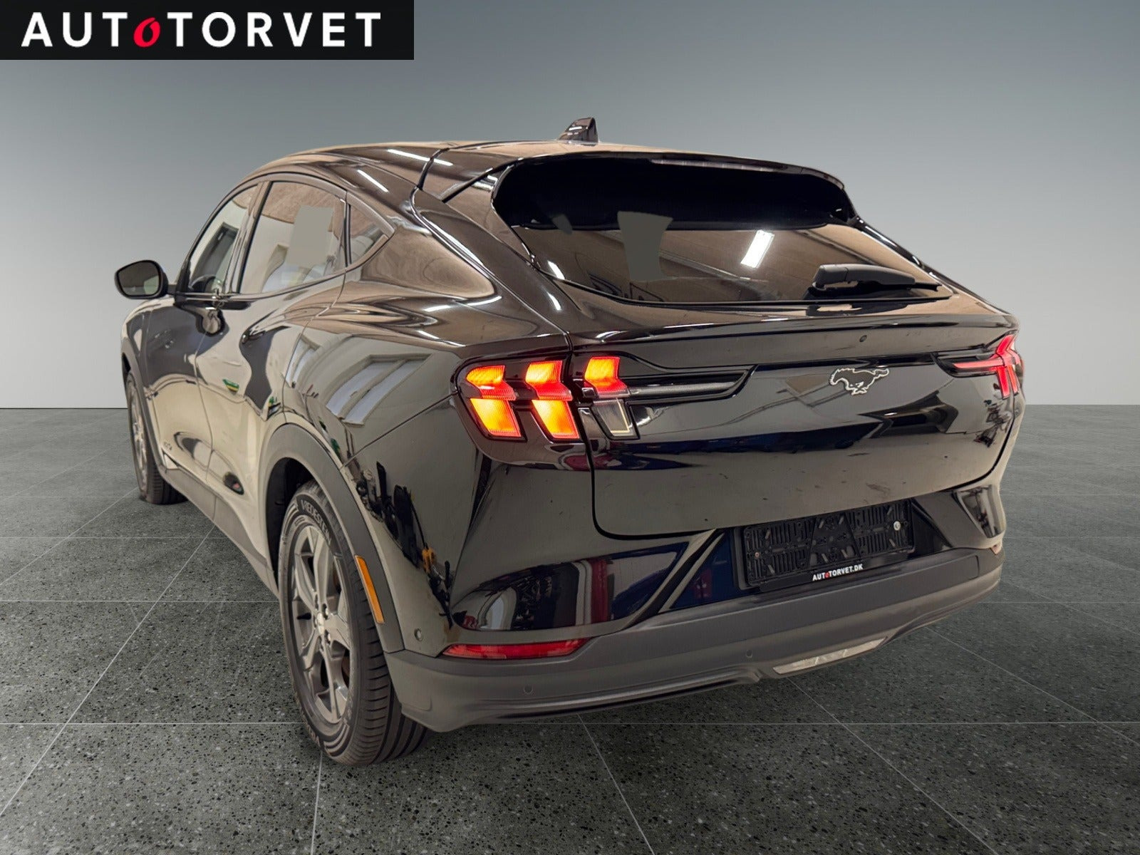 Sort Ford Mustang Mach-E fra 2021