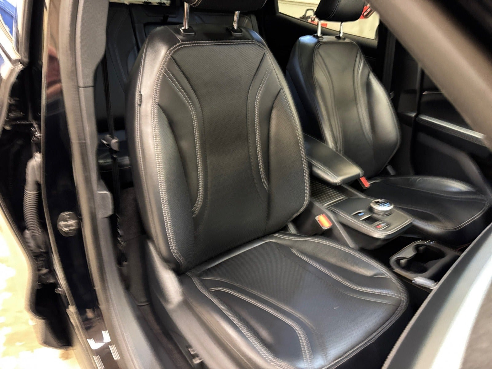 Sort Ford Mustang Mach-E fra 2021