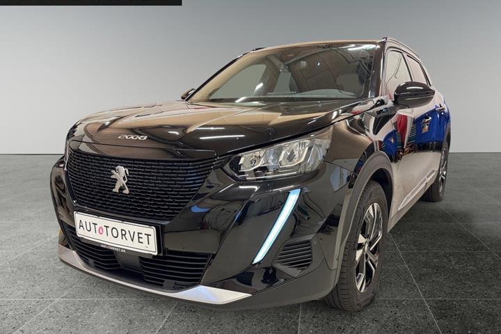 Sort Peugeot e-2008 fra 2023 set udefra