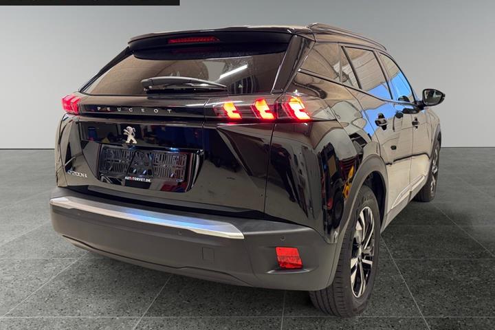 Sort Peugeot e-2008 fra 2023