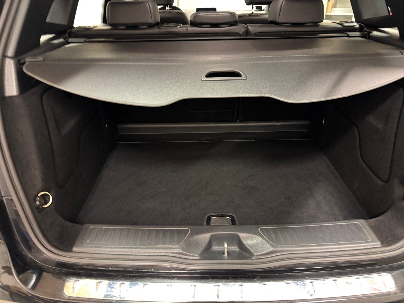 Sort Mercedes B220 d fra 2019