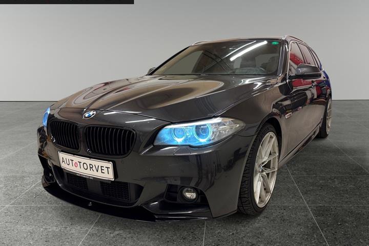 Sort BMW 520d fra 2015
