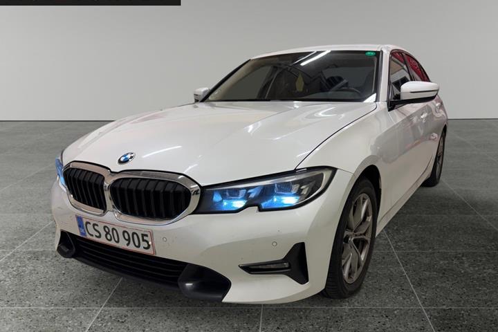 Hvid BMW 330d fra 2019