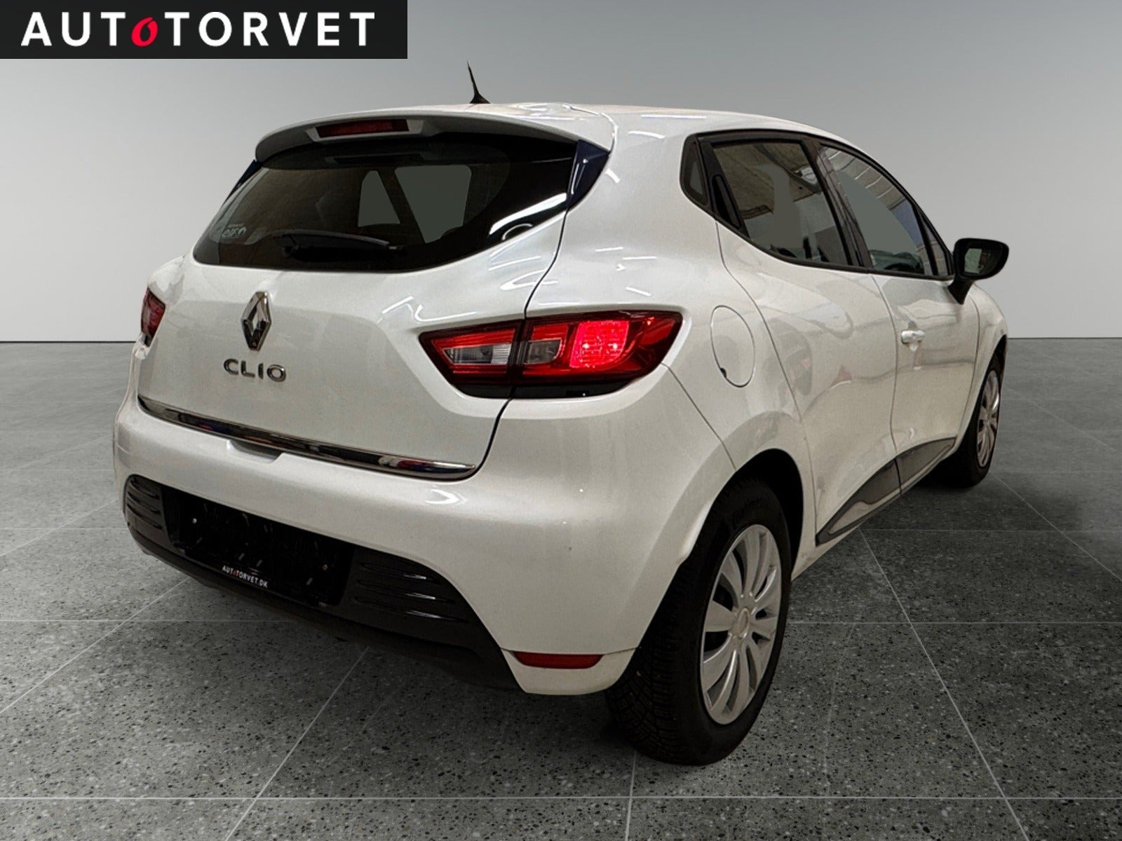 Hvid Renault Clio IV fra 2018