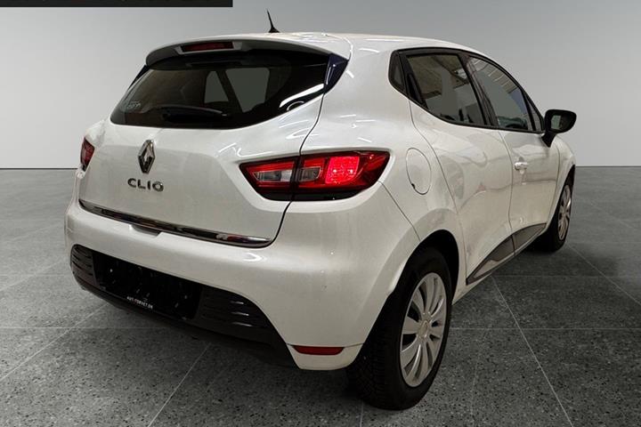 Hvid Renault Clio IV fra 2018