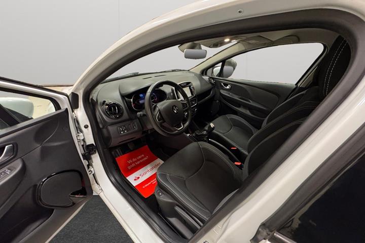 Hvid Renault Clio IV fra 2018