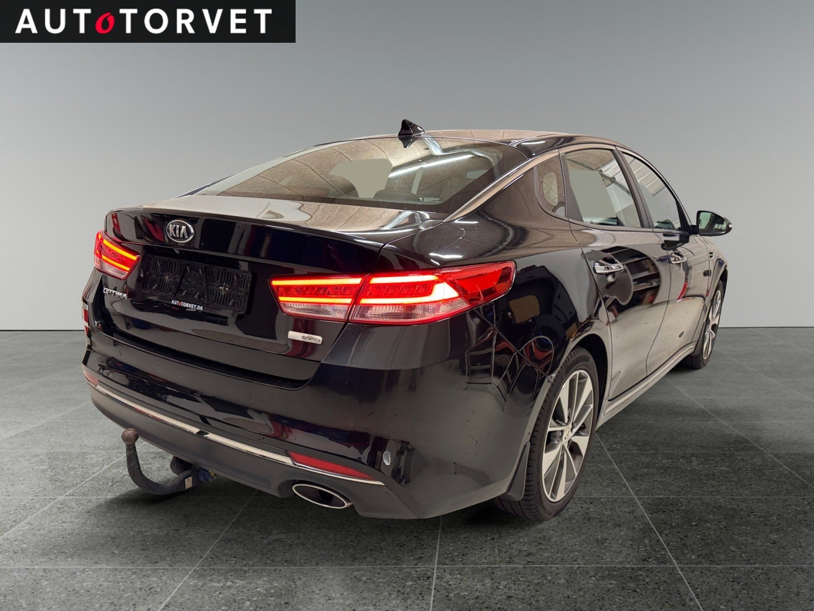 Sort Kia Optima fra 2016