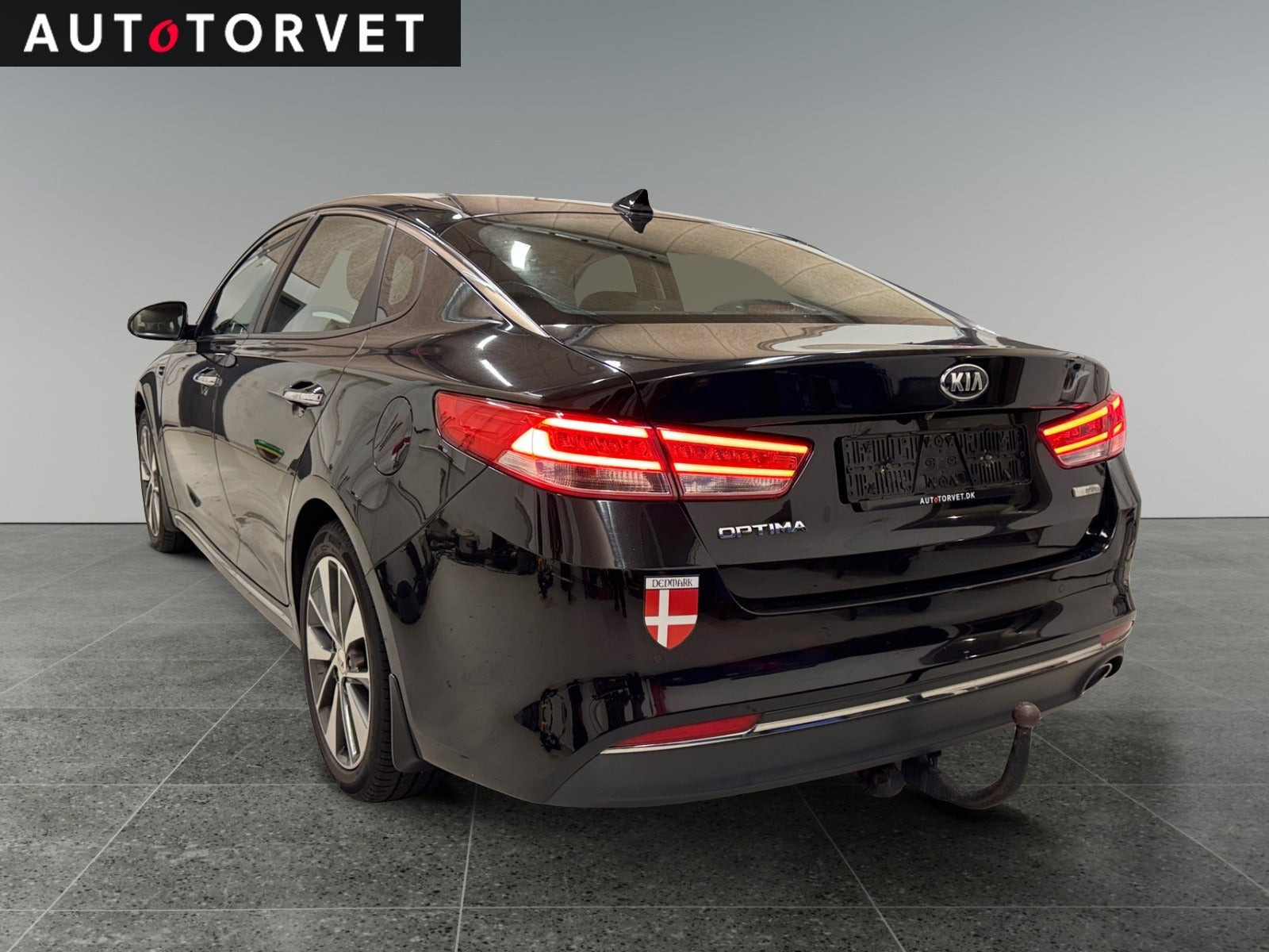 Sort Kia Optima fra 2016