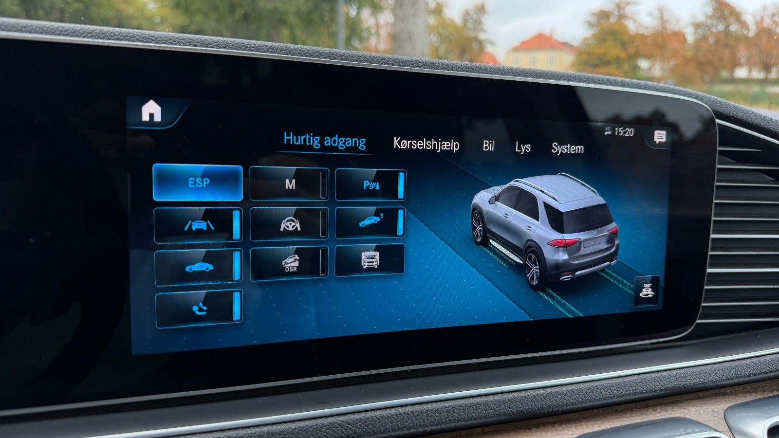 Blå Mercedes GLE350 de fra 2021