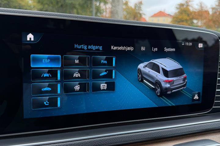 Blå Mercedes GLE350 de fra 2021