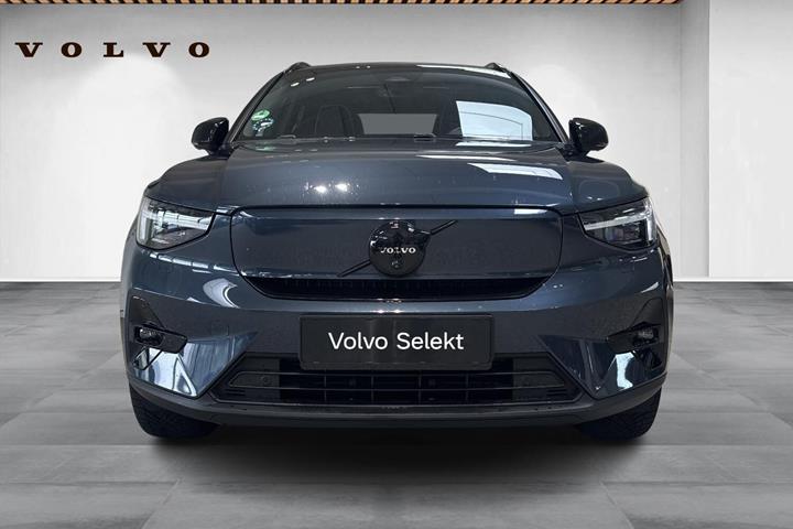 Blå Volvo EX40 fra 2026