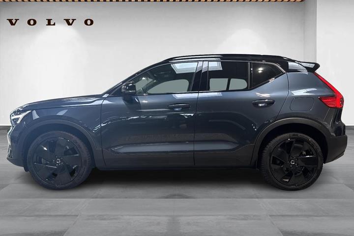 Blå Volvo EX40 fra 2026