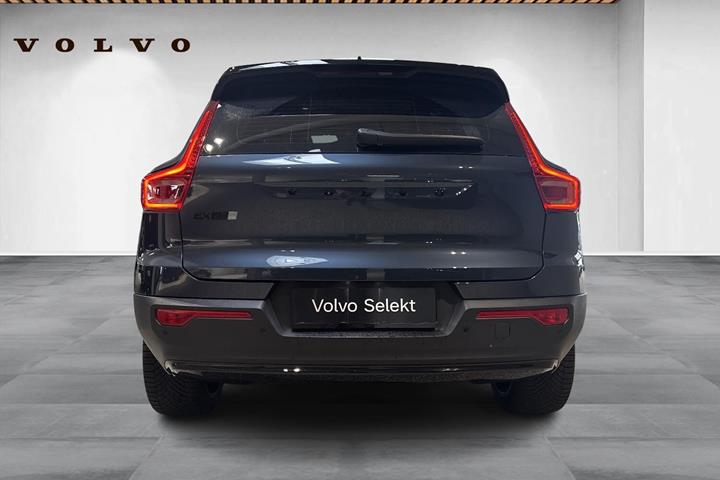 Blå Volvo EX40 fra 2026
