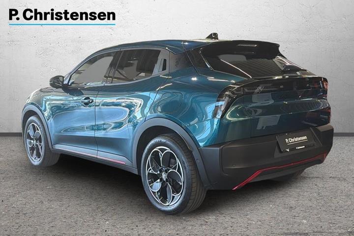 Blå Alfa Romeo Junior fra 2024